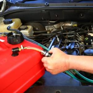 Hand priming fuel from a fuel tank